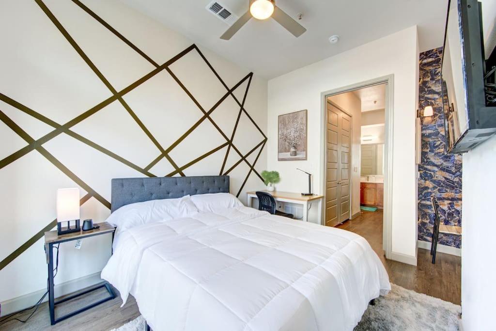 Апартаменты Trendy Downtown 1Bd/Freeparking/Wi-Fi/Pool Хьюстон Экстерьер фото
