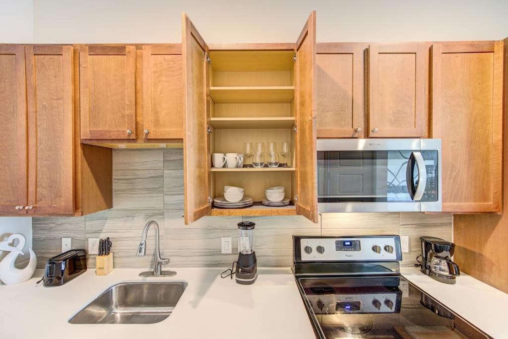 Апартаменты Trendy Downtown 1Bd/Freeparking/Wi-Fi/Pool Хьюстон Экстерьер фото